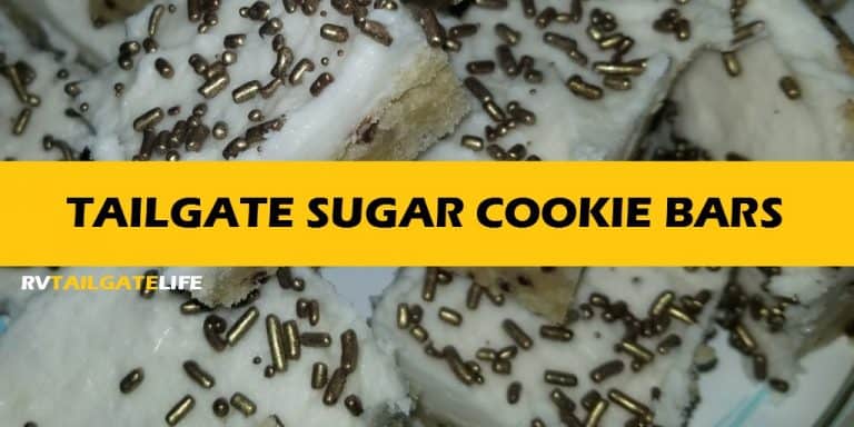 Rock your team colors on these tailgating sugar cookie bars!