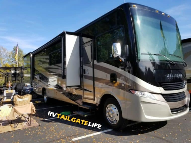 The new Tiffin 34PA at its first GT tailgate